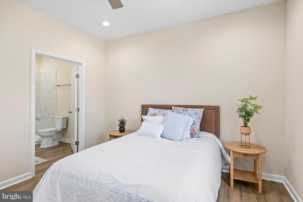 1419 S. GLEBE ROAD