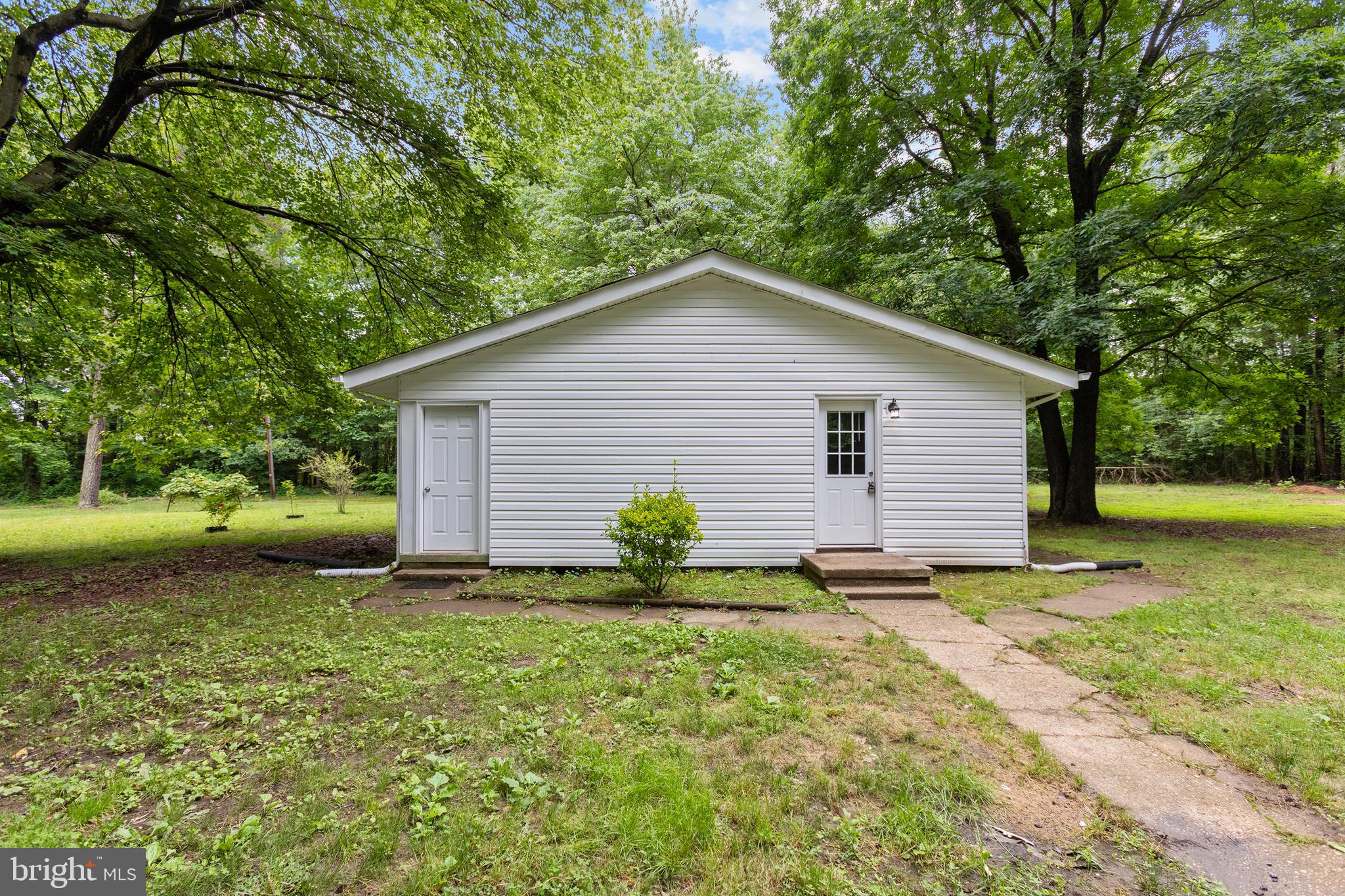 1003 CEDAR HILL ROAD