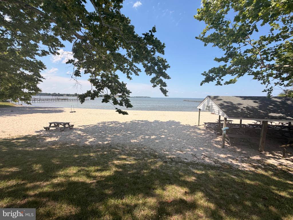 59 W POTOMAC DRIVE