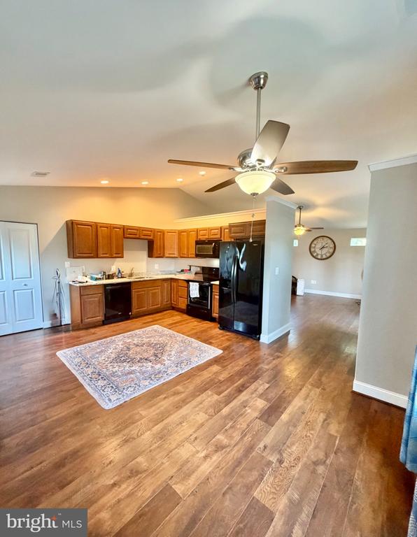 59 W POTOMAC DRIVE