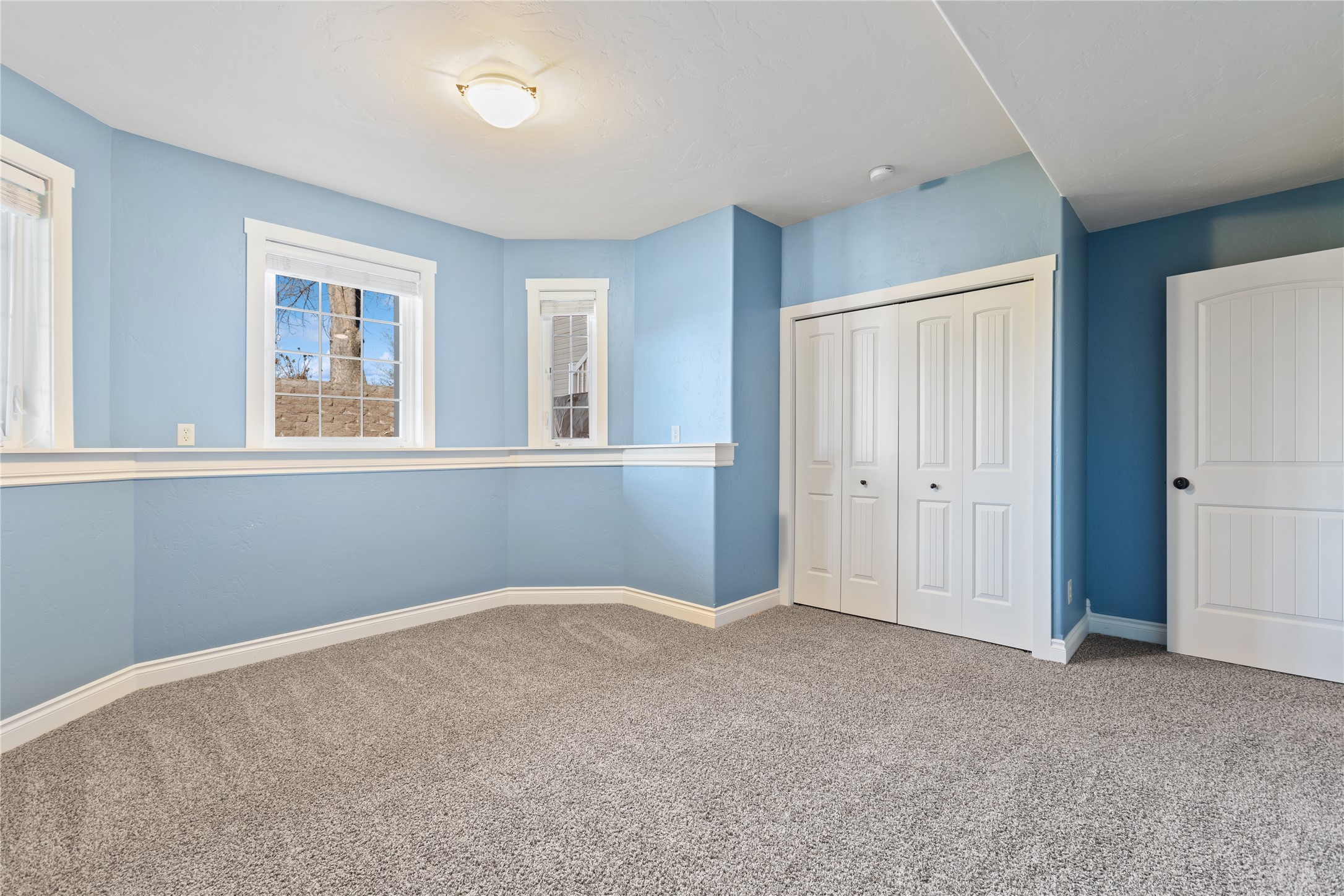 266 W Bowman Drive