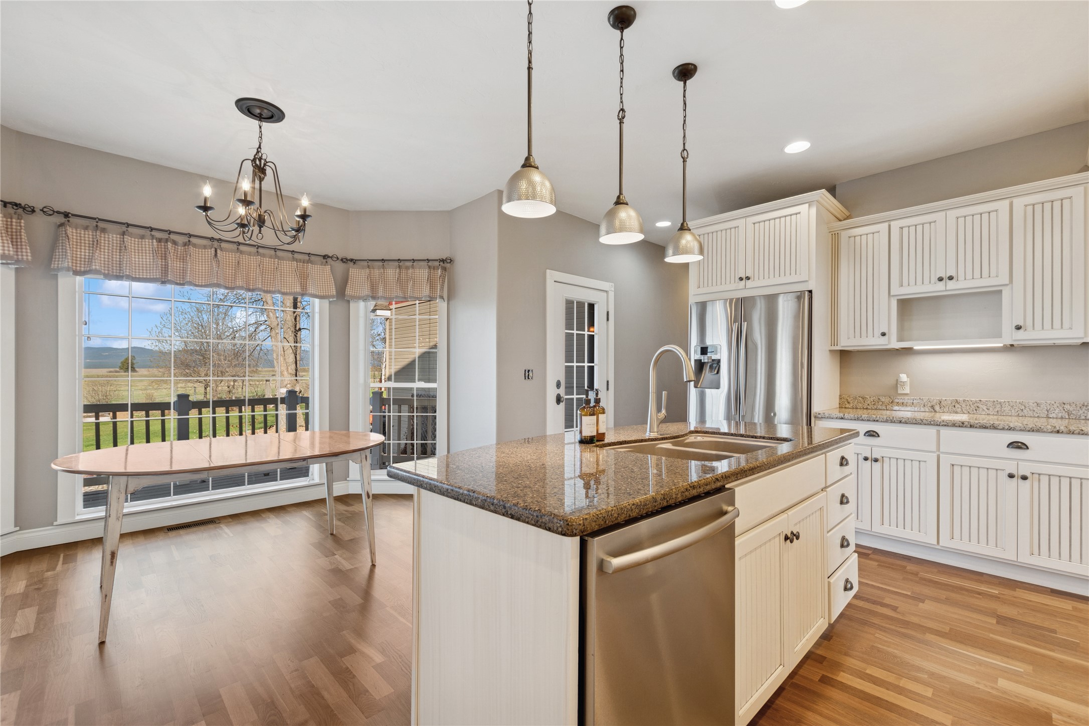 266 W Bowman Drive