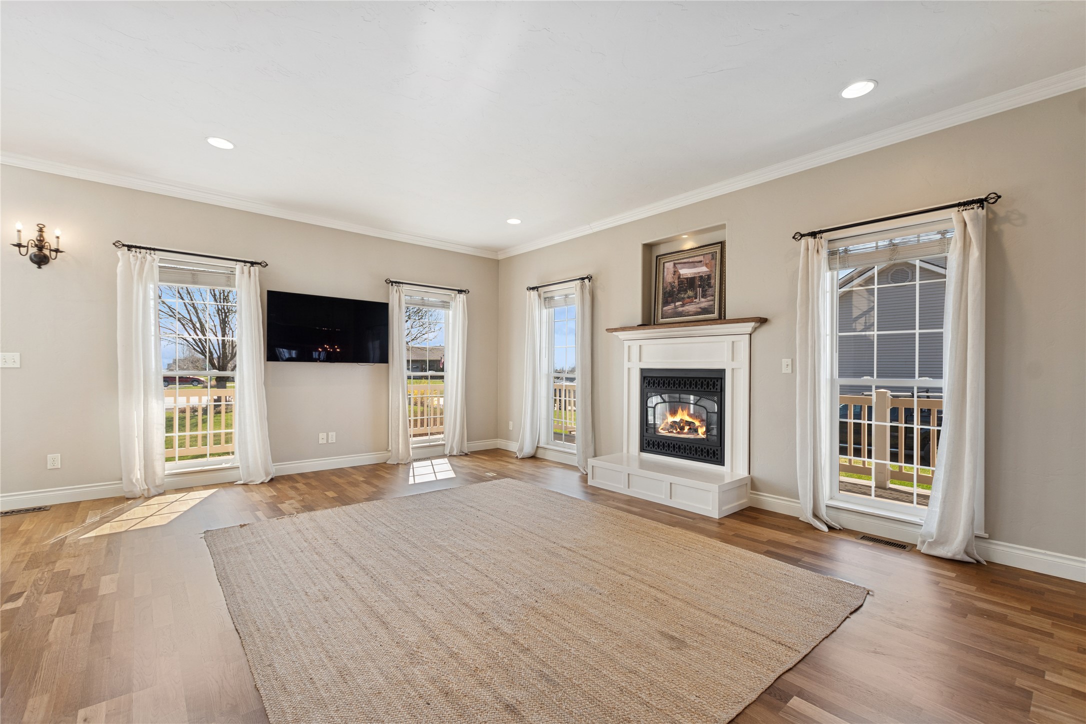 266 W Bowman Drive