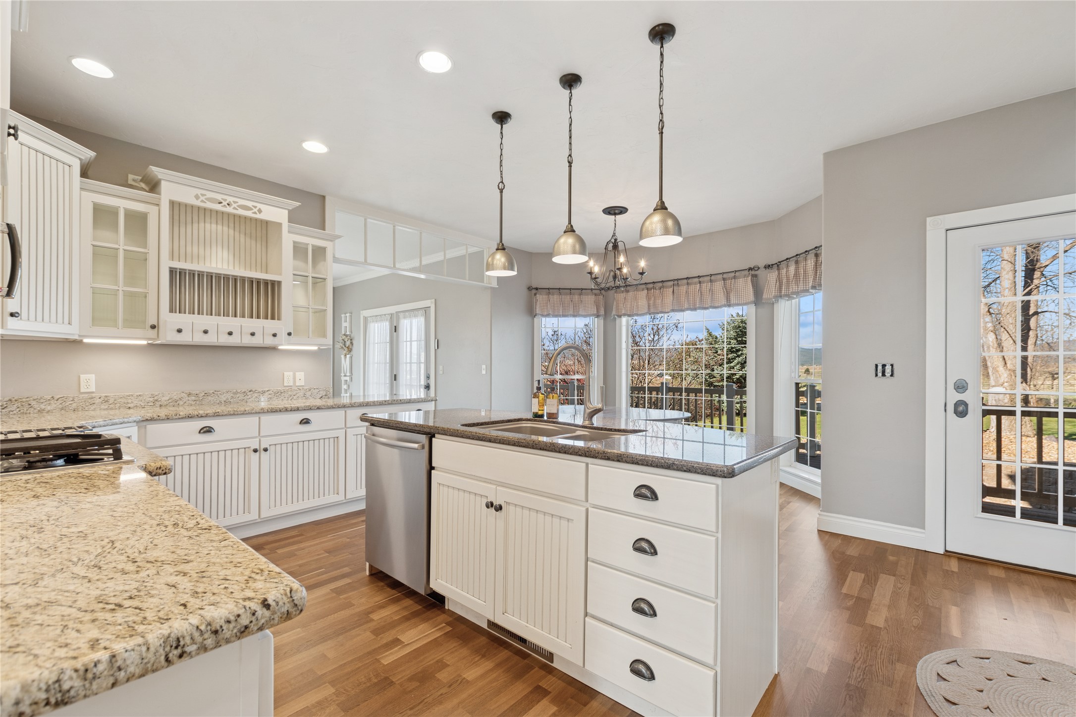 266 W Bowman Drive