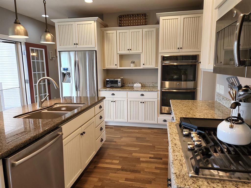 266 W Bowman Drive