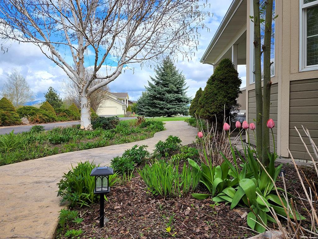 266 W Bowman Drive