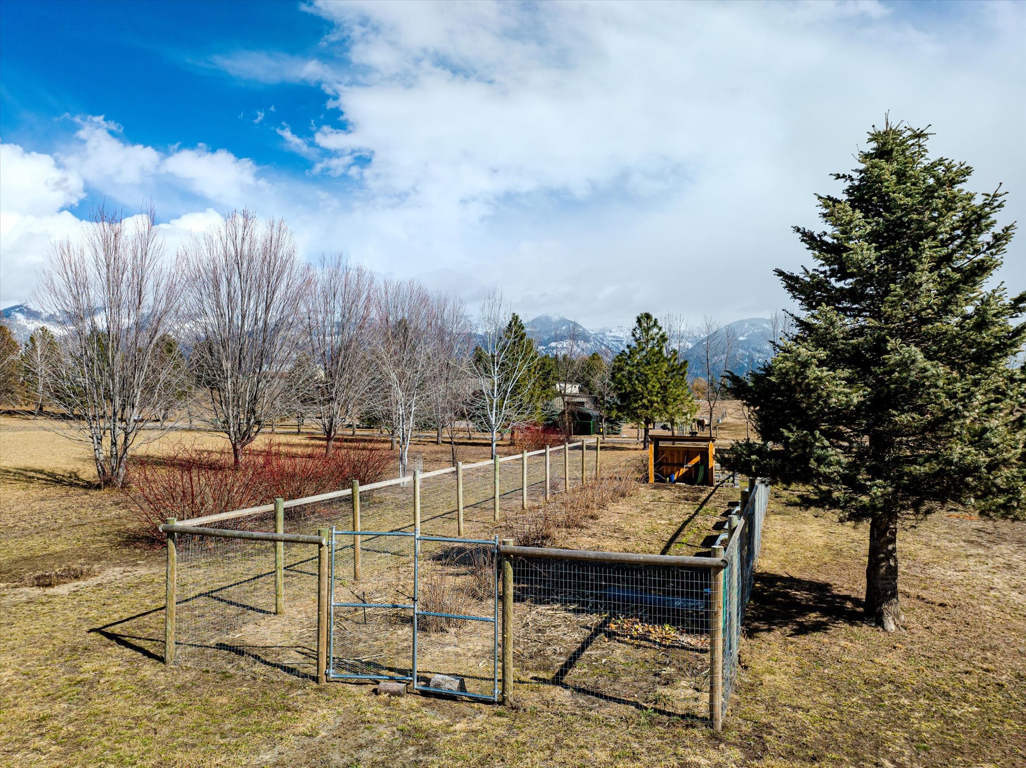 140 Swan River Road