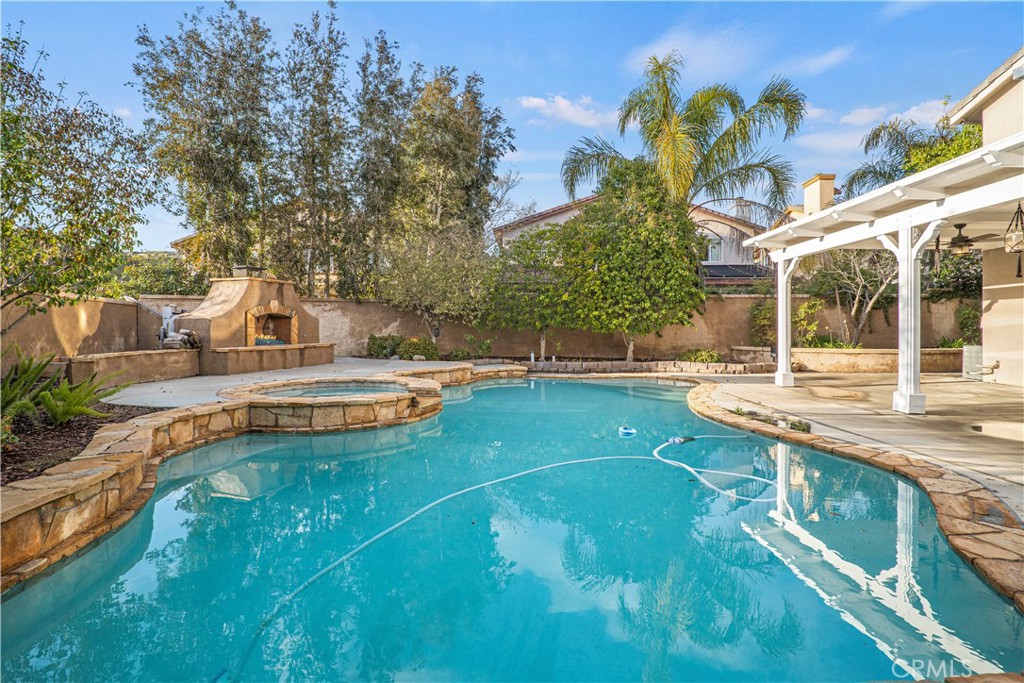 27836 Mariposa Lane