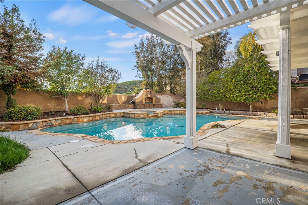 27836 Mariposa Lane