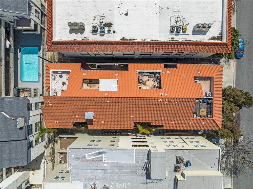 220 N Valley Street 102
