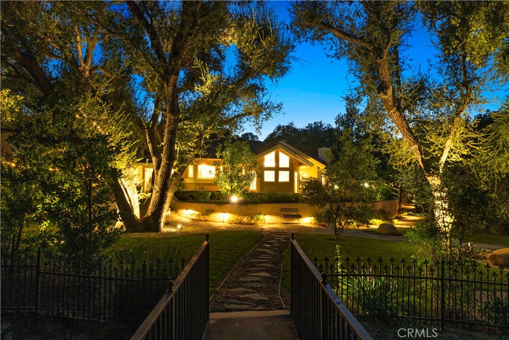 15533 Saddleback Road