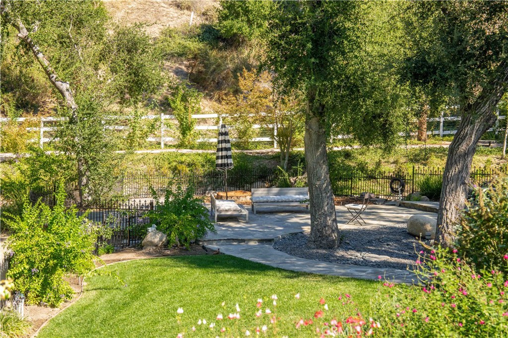 15533 Saddleback Road