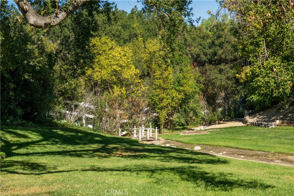 15533 Saddleback Road