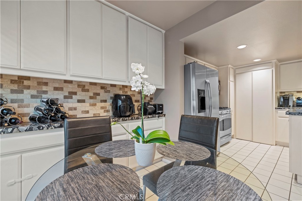 14014 Milbank Street 7