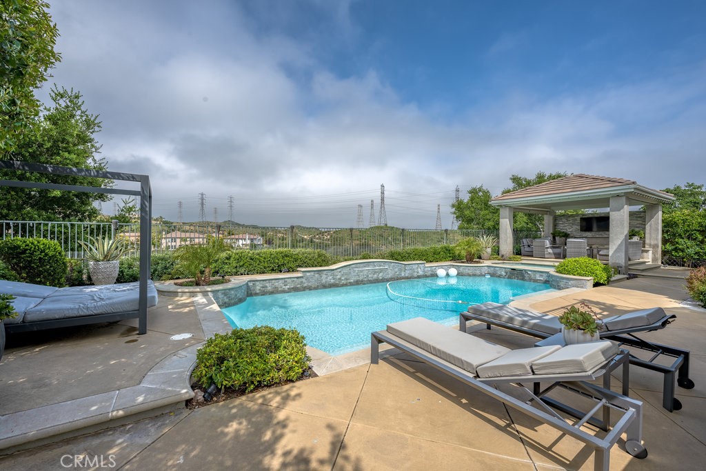 27045 Timberline Terrace