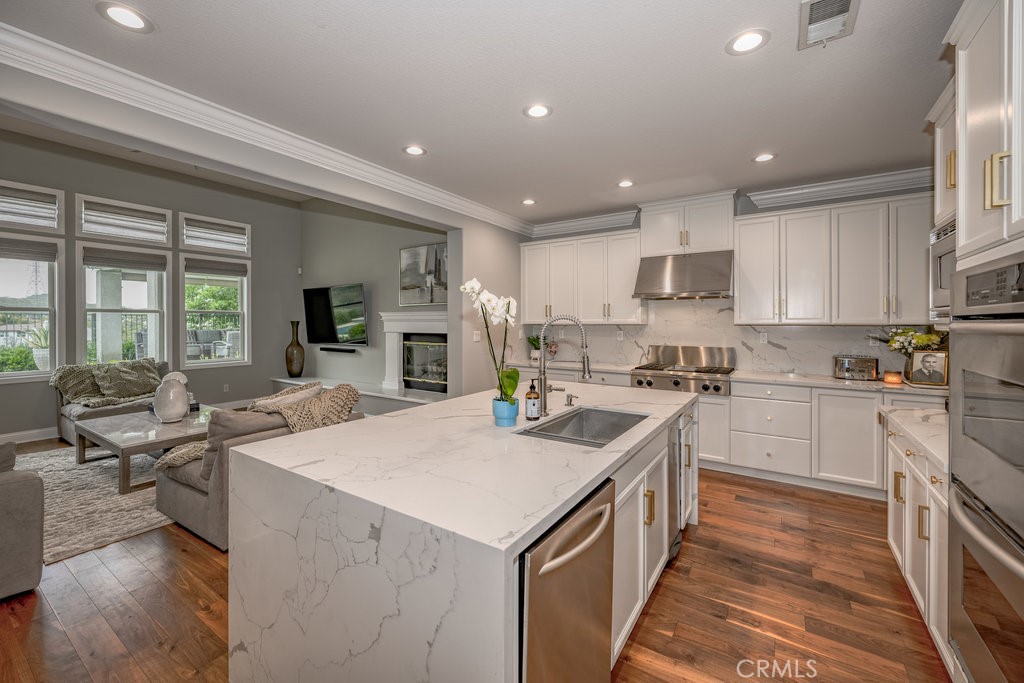 27045 Timberline Terrace