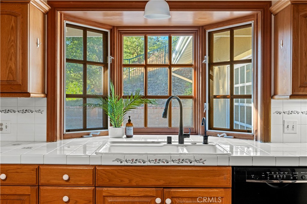 2135 Tondolea Lane