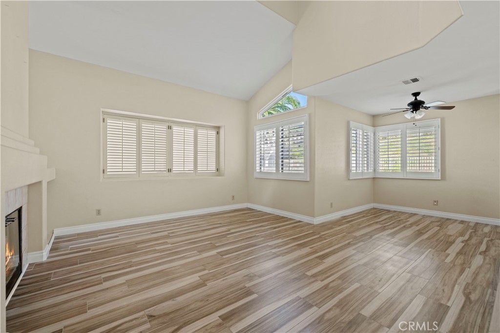 25815 Dickens Court 8