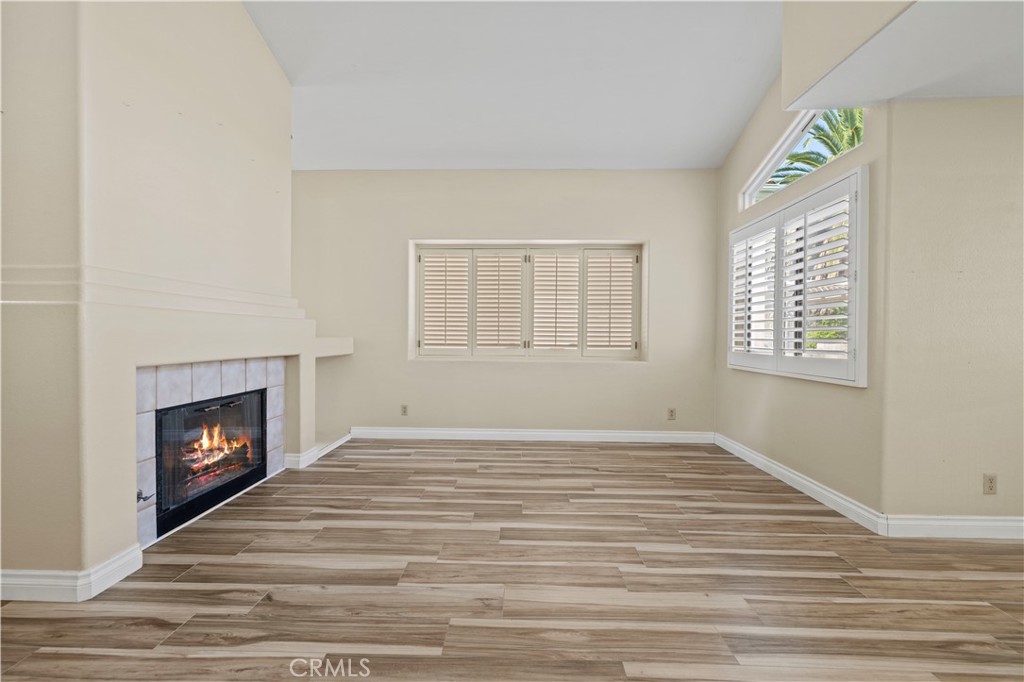 25815 Dickens Court 8