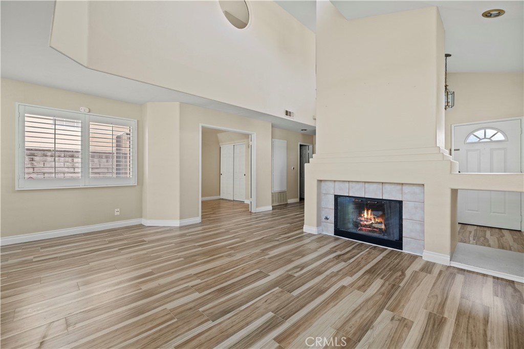 25815 Dickens Court 8