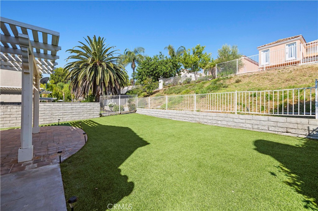 25815 Dickens Court 8