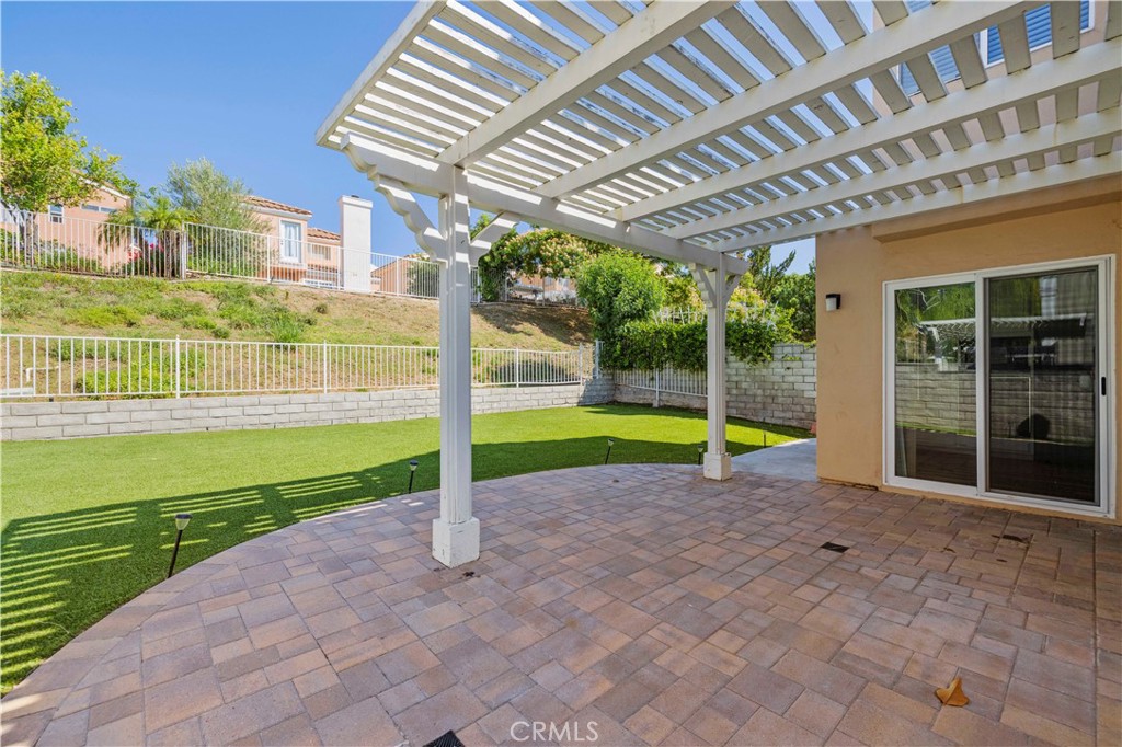 25815 Dickens Court 8