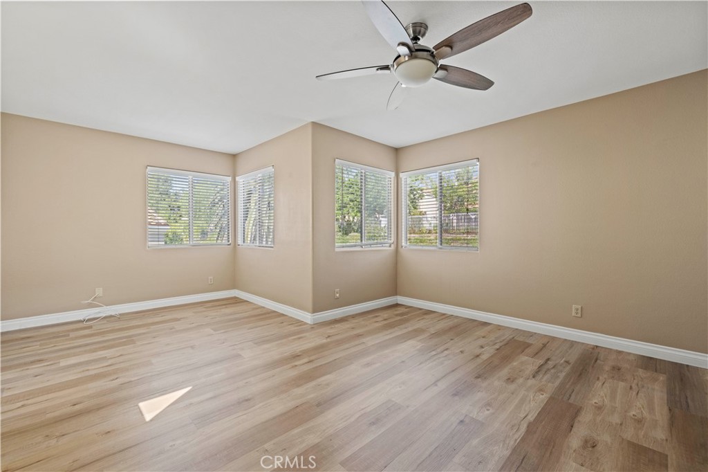 25815 Dickens Court 8