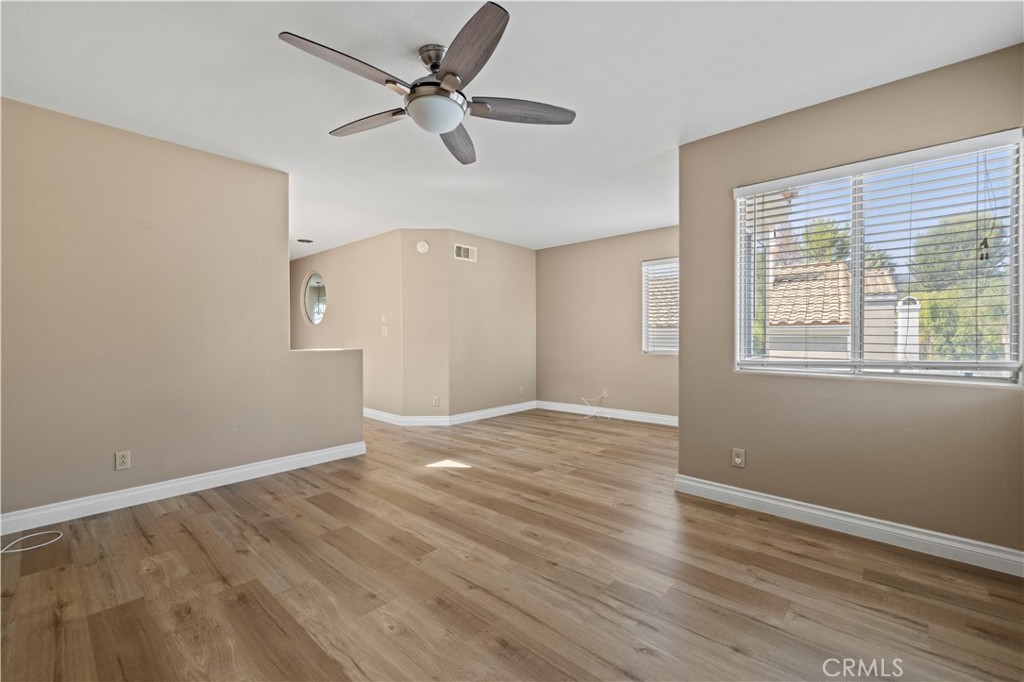 25815 Dickens Court 8