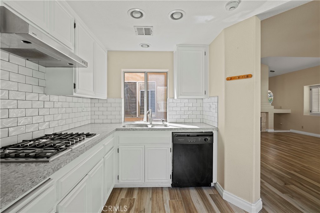 25815 Dickens Court 8