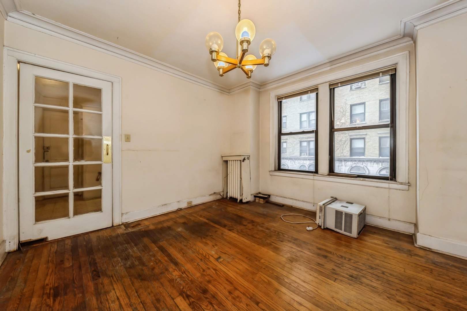1755 E 55TH Street Unit: 307