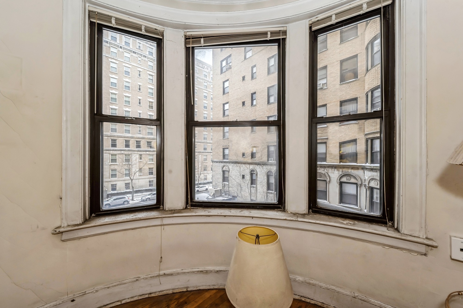 1755 E 55TH Street Unit: 307