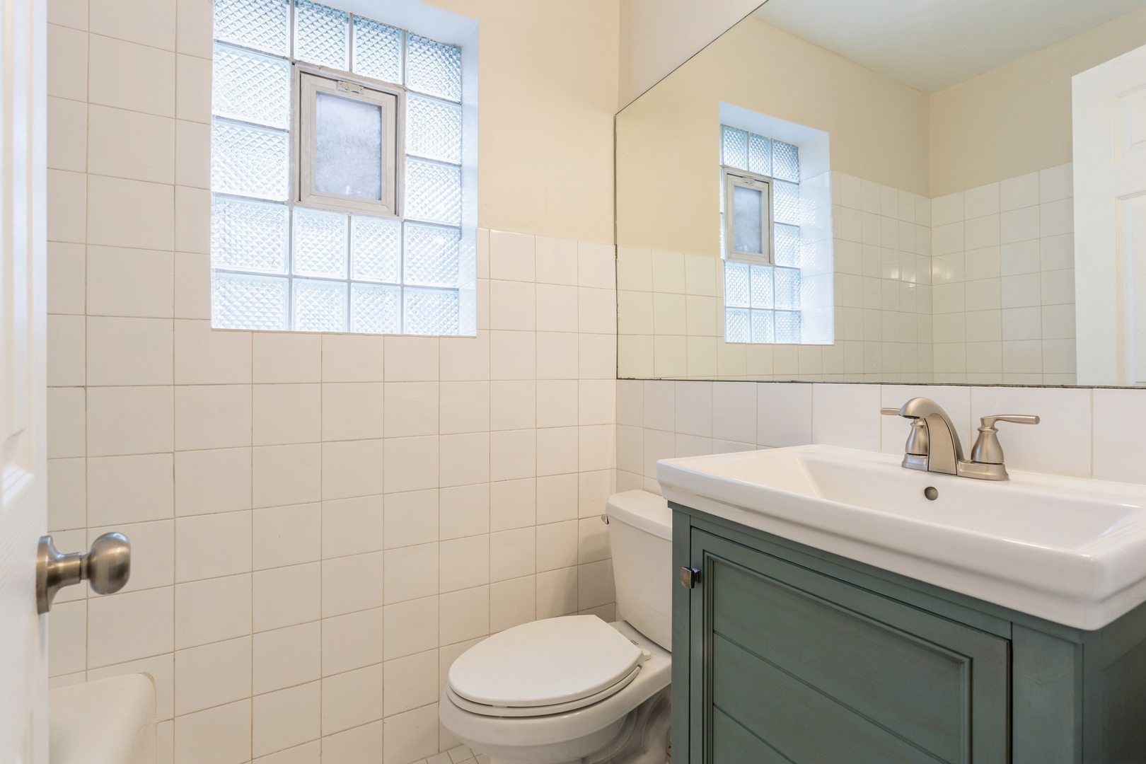 5135 S Kenwood Avenue Unit: 303