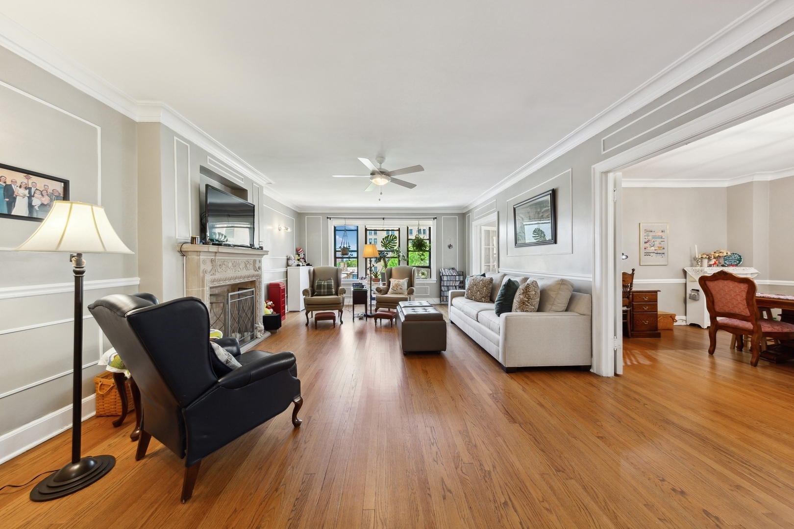 1755 E 55th Street Unit: 601