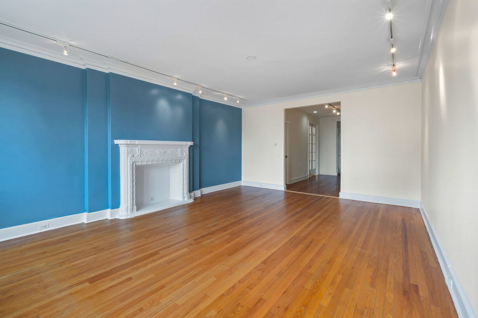 1755 E 55th Street Unit: 1203