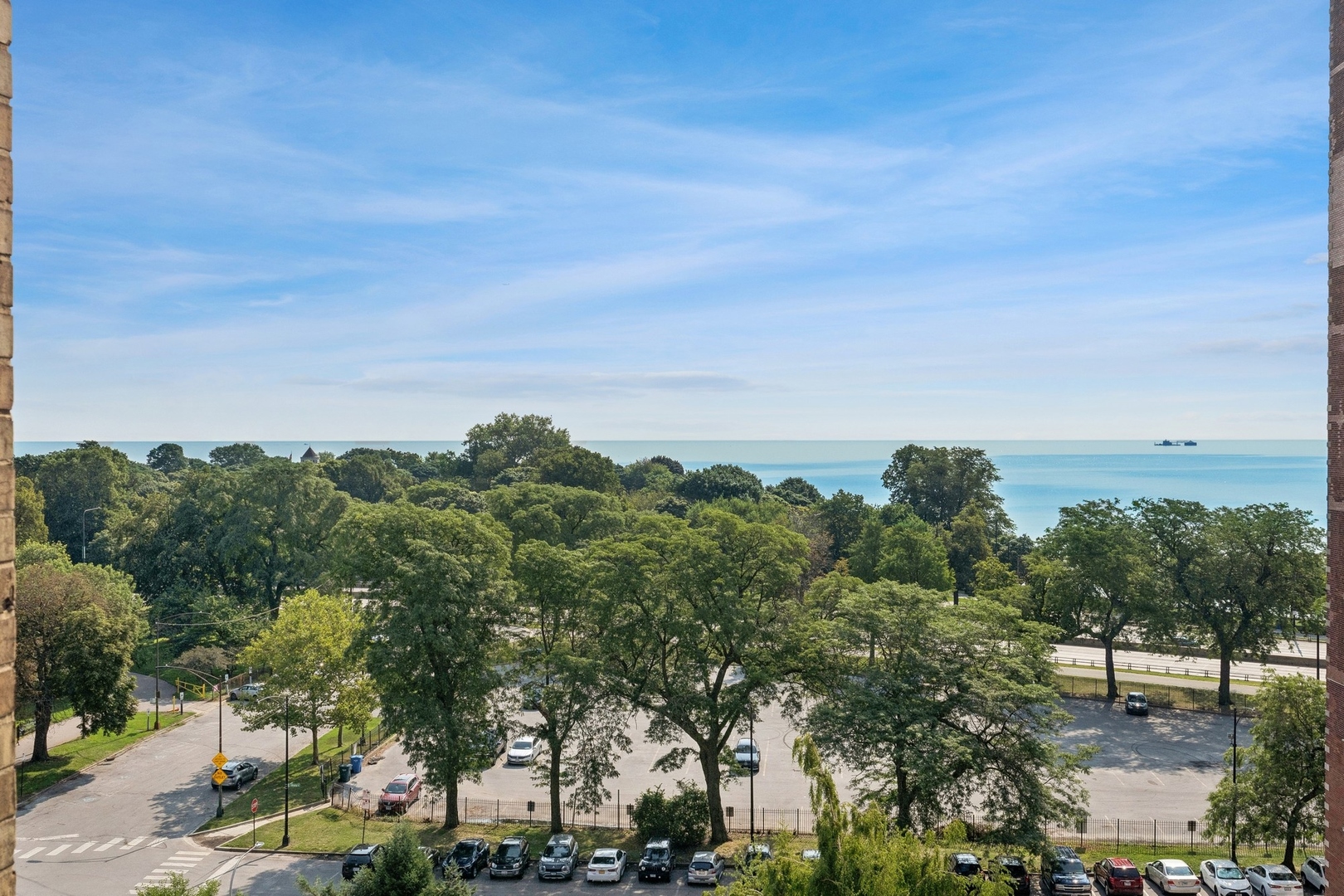 1765 E 55th Street Unit: H2