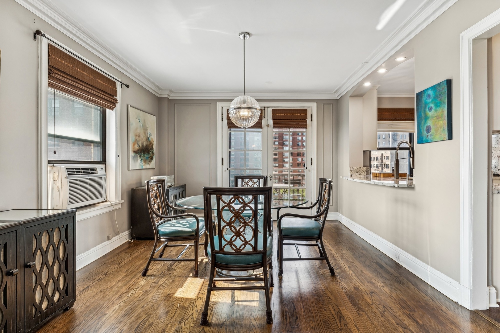 1765 E 55th Street Unit: H2
