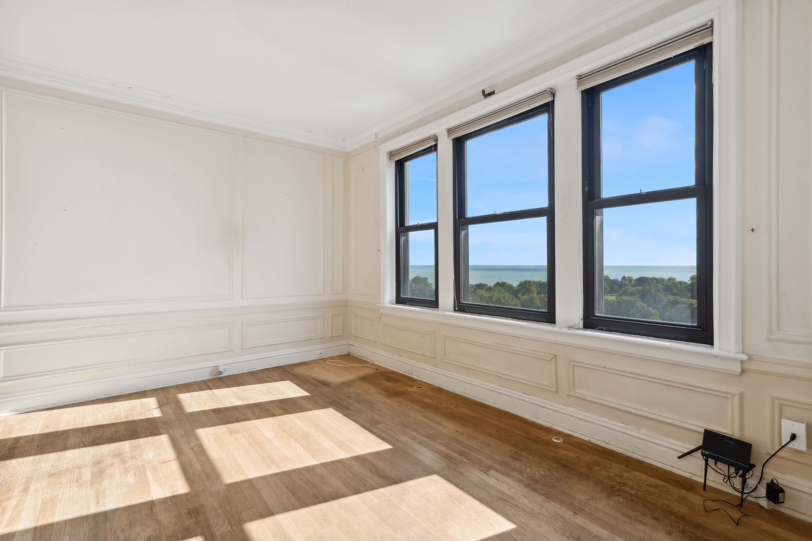1765 E 55th Street Unit: L2
