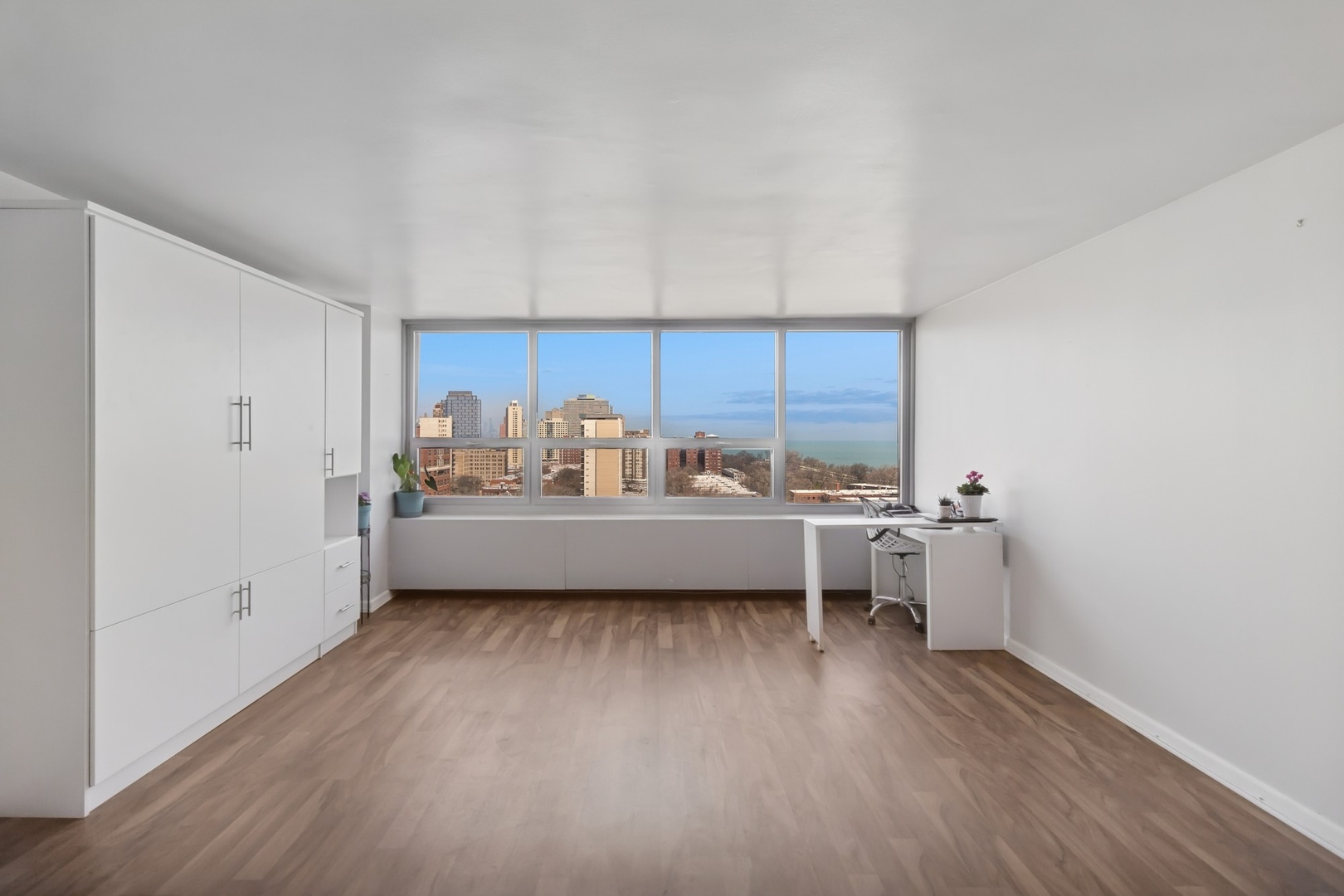 1700 E 56th Street Unit: 1606