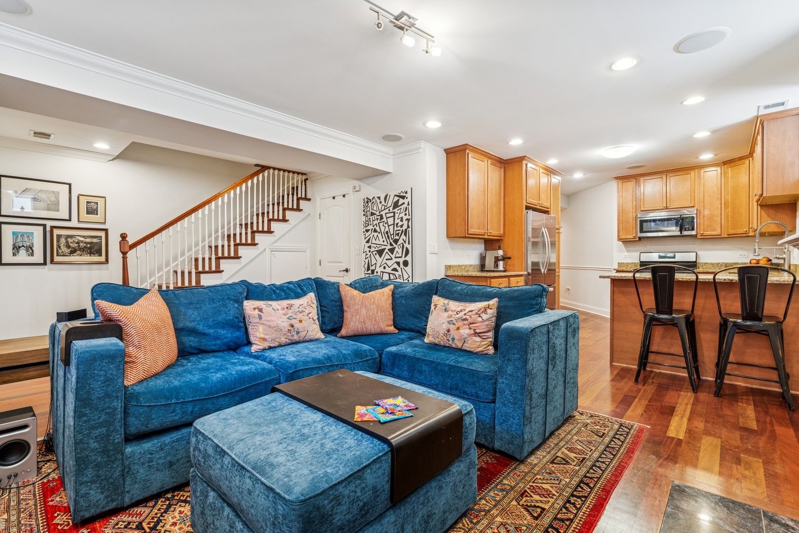 1715 W Leland Avenue Unit: 1