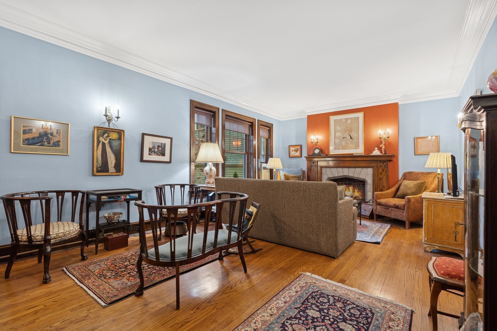 5618 S Blackstone Avenue Unit: 1