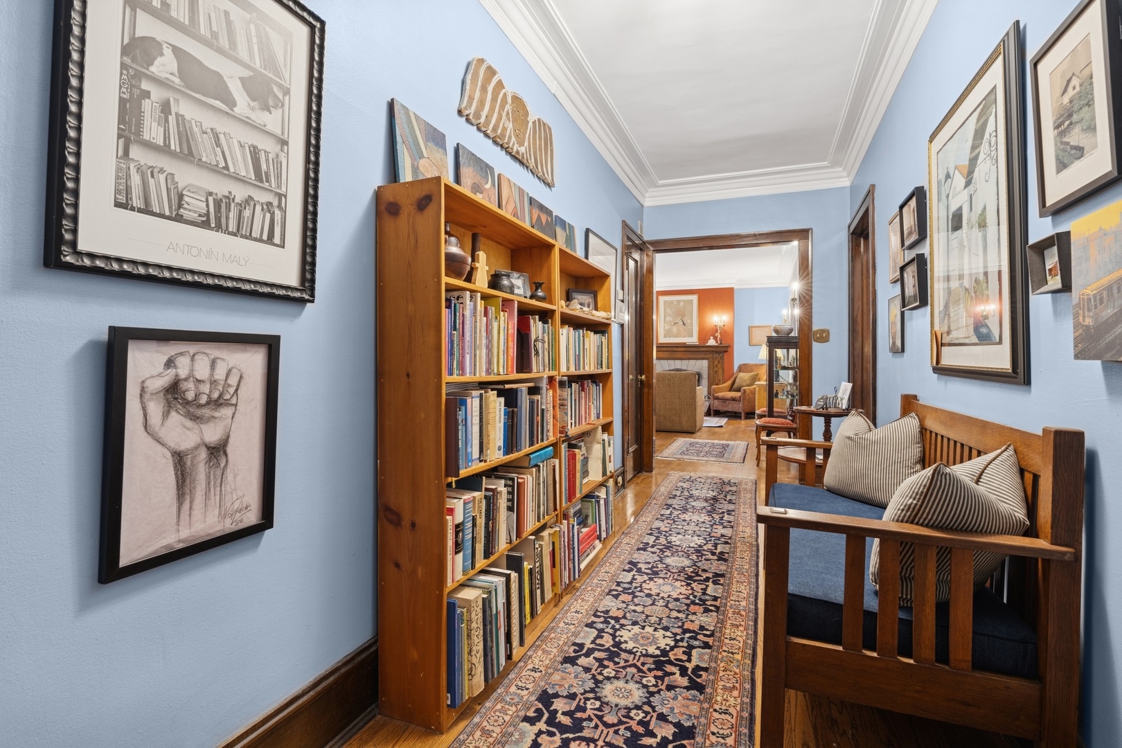 5618 S Blackstone Avenue Unit: 1