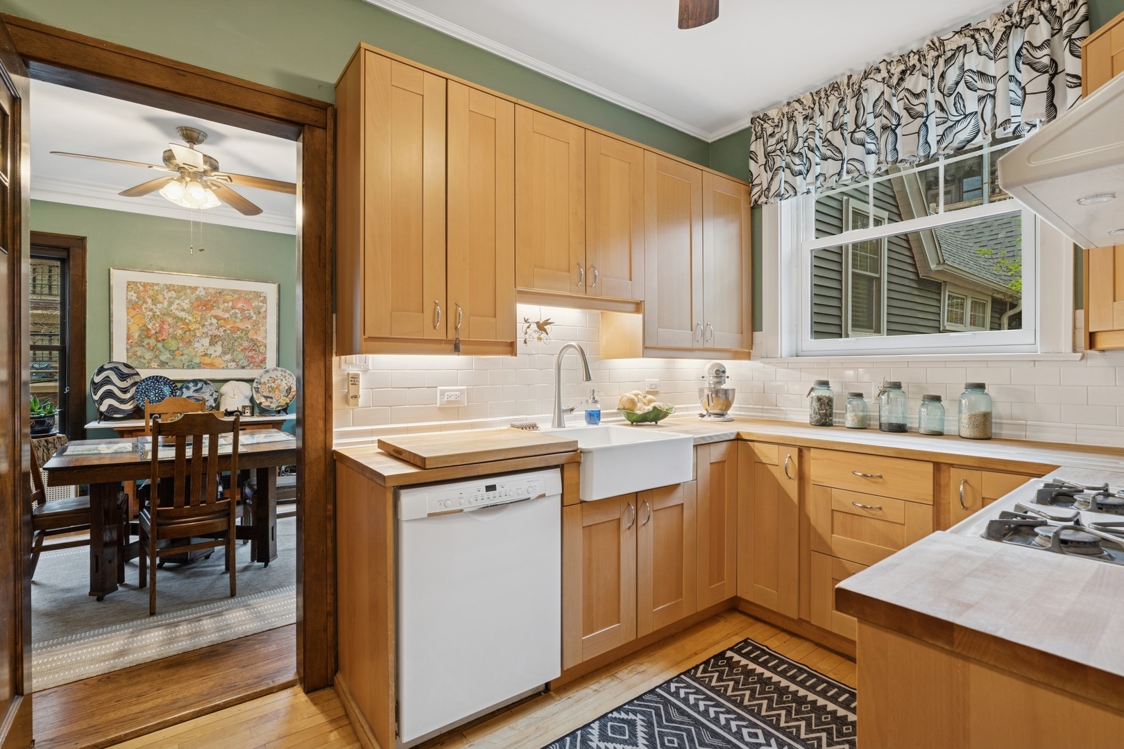 5618 S Blackstone Avenue Unit: 1