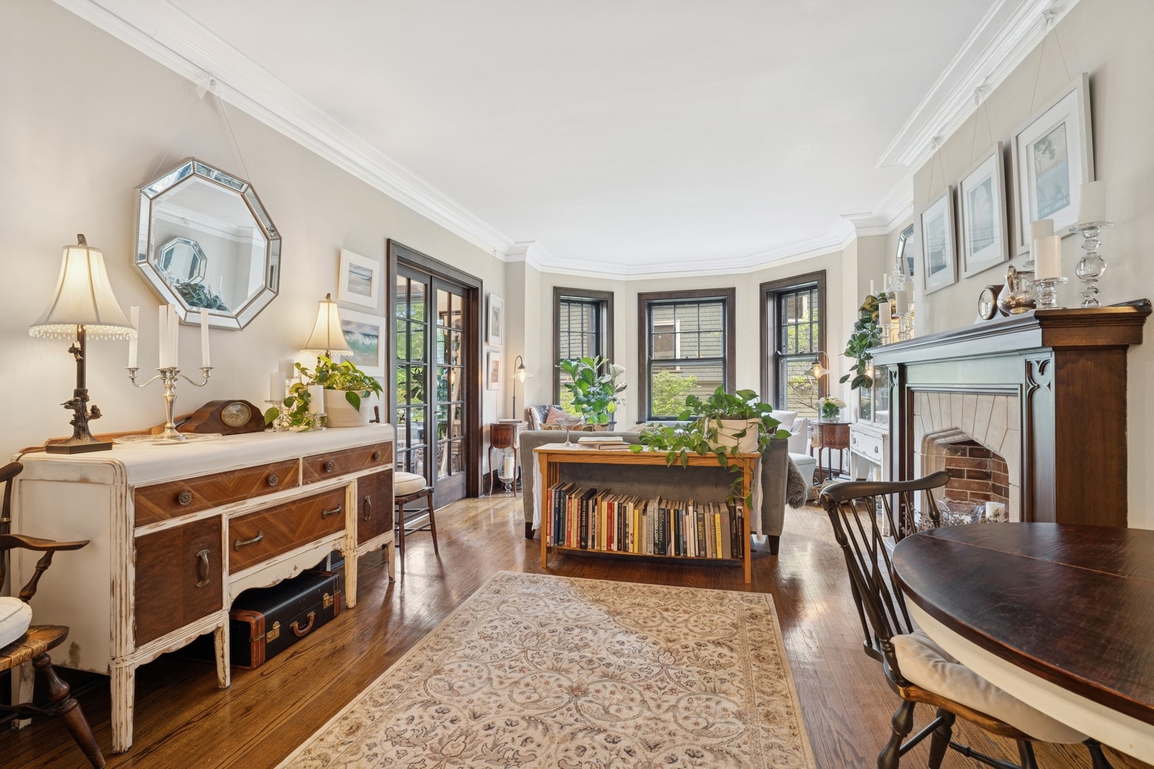 5614 S Blackstone Avenue Unit: 1