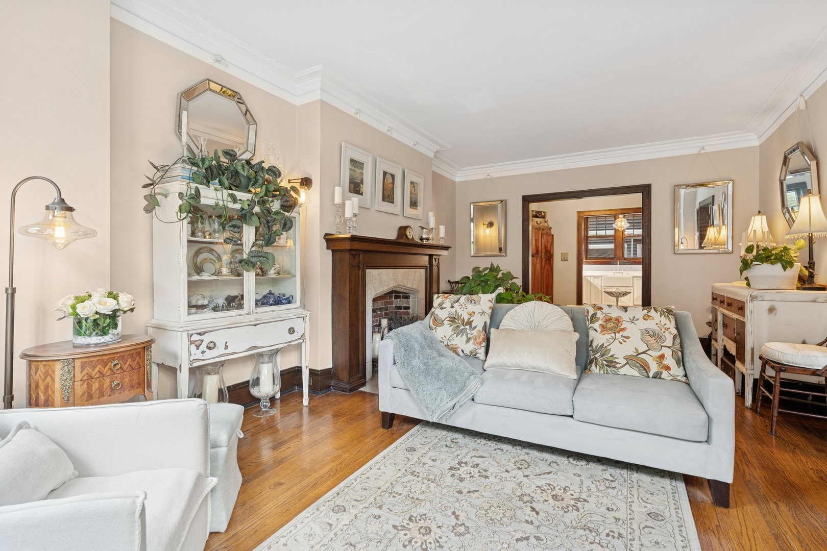 5614 S Blackstone Avenue Unit: 1