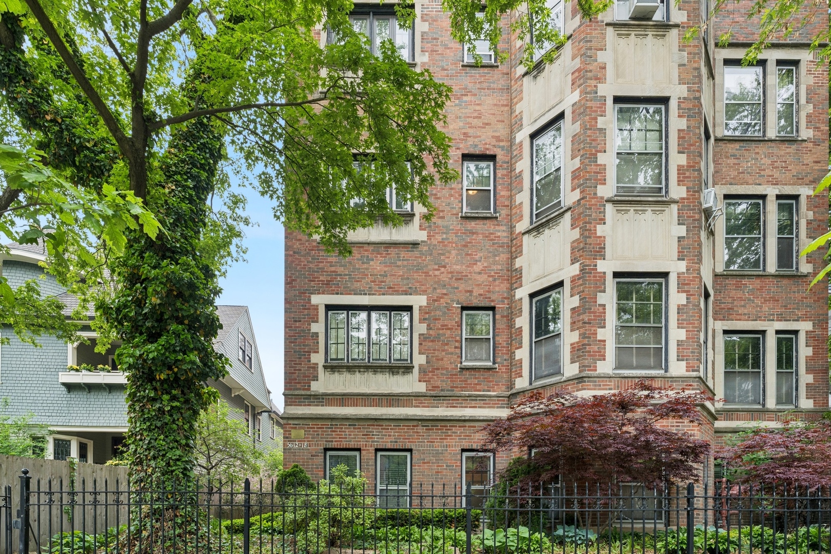 5614 S Blackstone Avenue Unit: 1