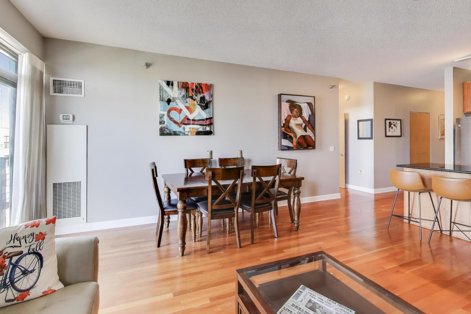 1529 S STATE Street Unit: 14J