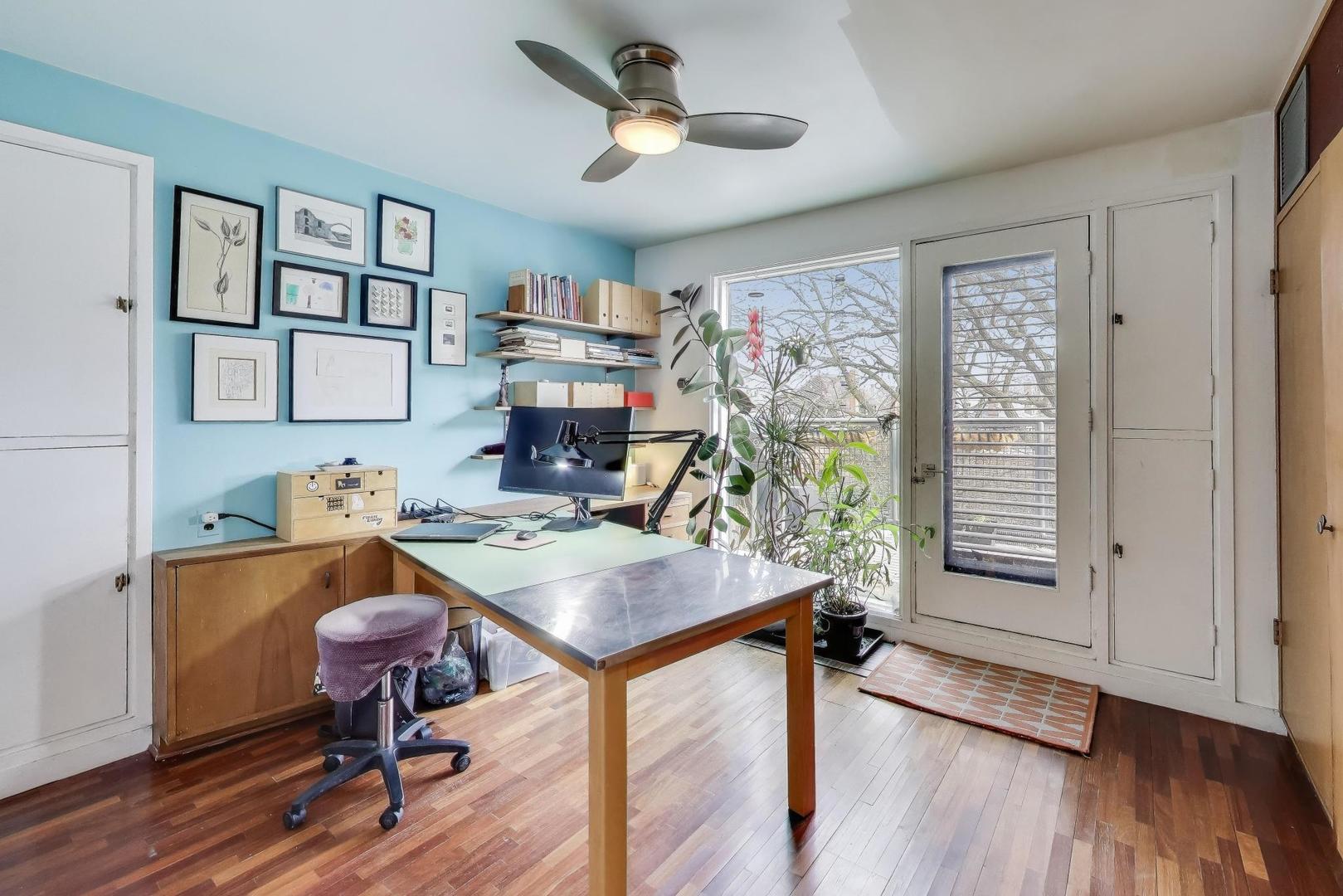 5551 S University Avenue Unit: 3