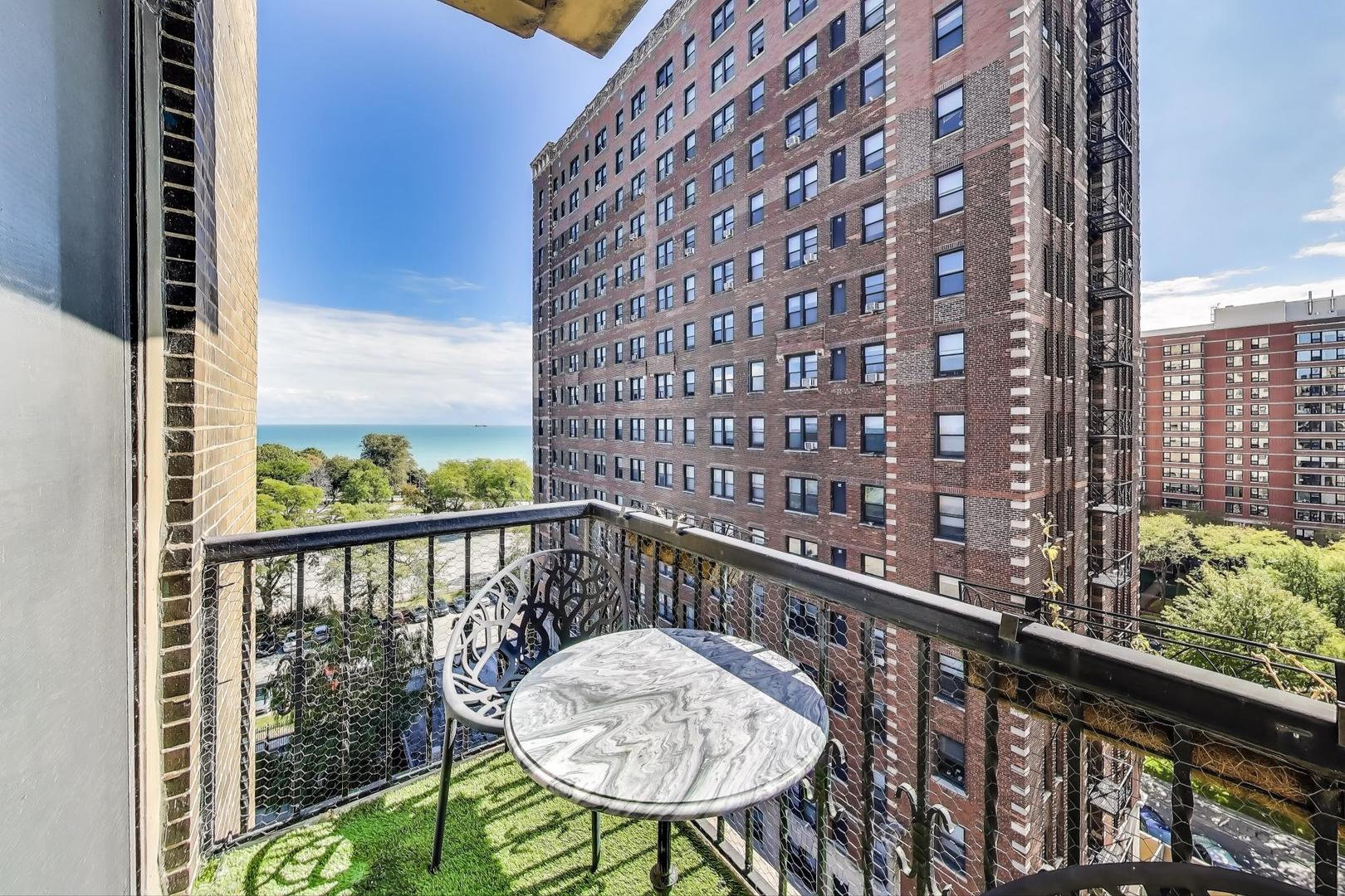 1765 E 55th Street Unit: J2