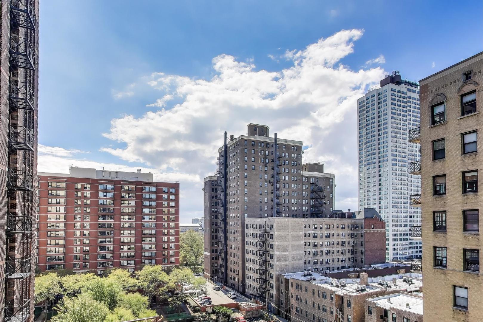 1765 E 55th Street Unit: J2
