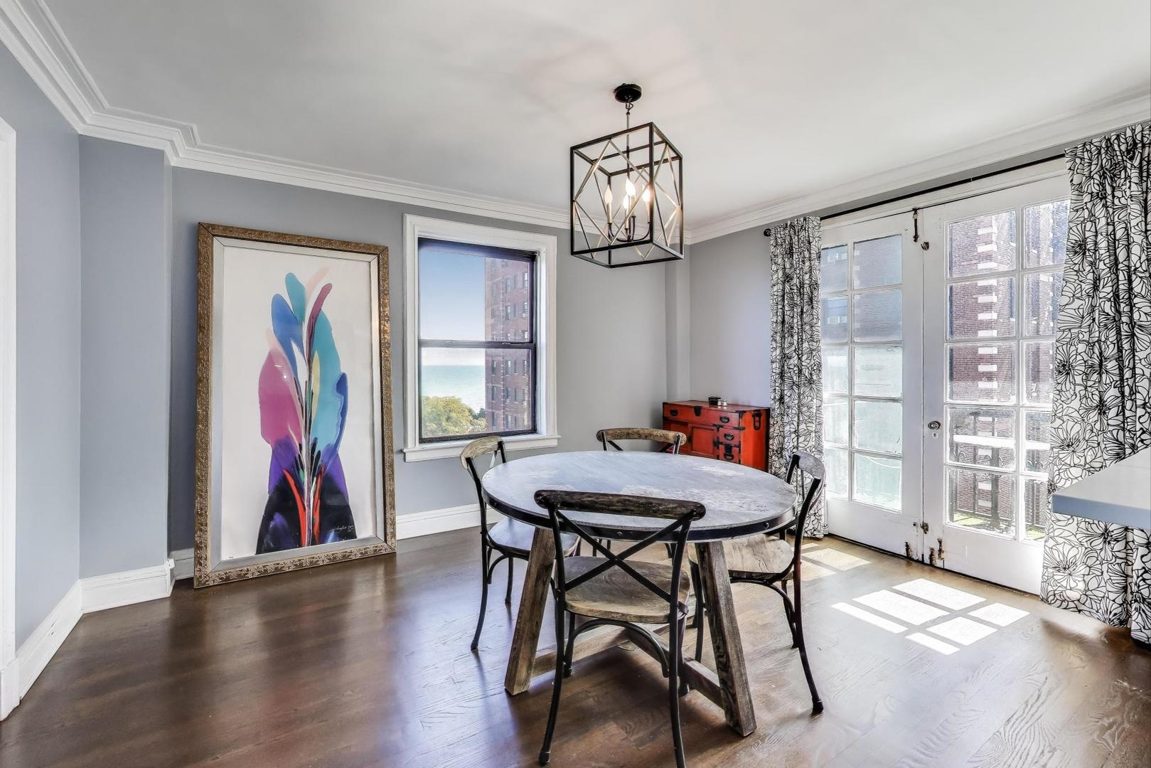 1765 E 55th Street Unit: J2